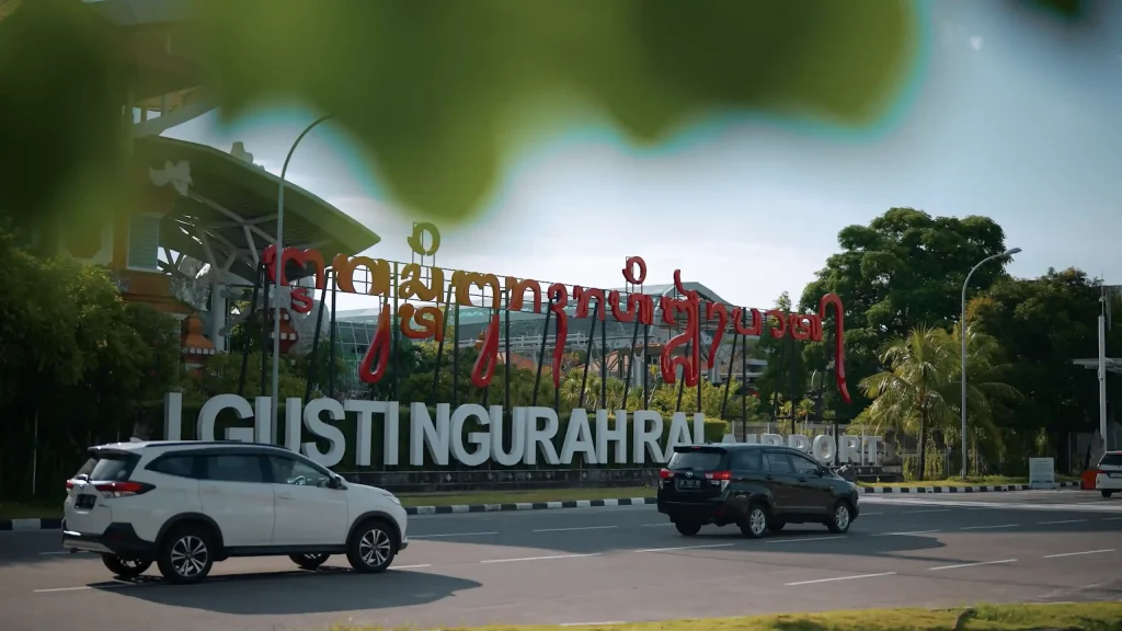 峇里島伍拉賴國際機場（I Gusti Ngurah Rai）大型標誌 — DPS貴賓室同Priority Pass攻略